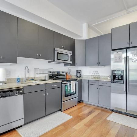 Lush Savannah Loft - Near Plant Riverside District Ngoại thất bức ảnh