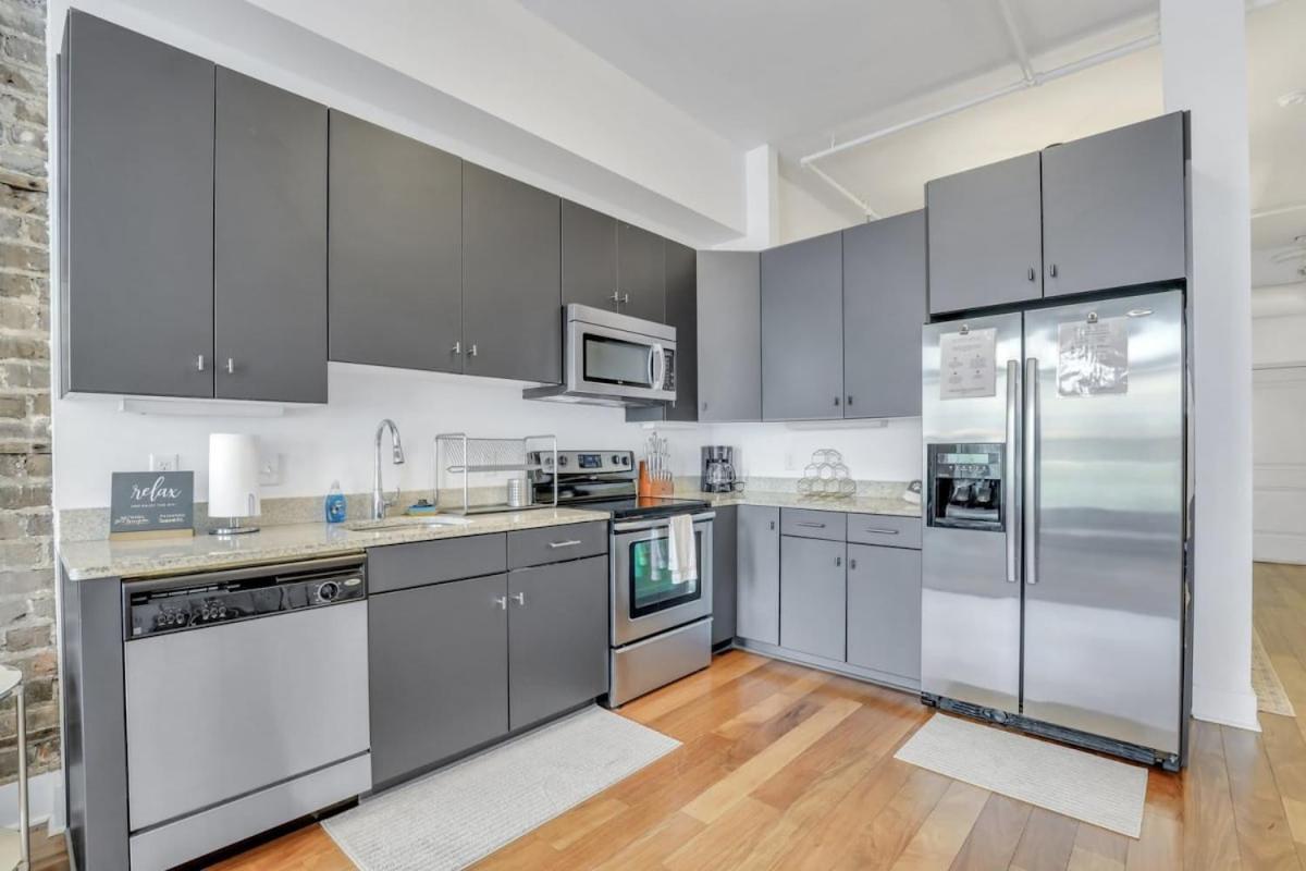 Lush Savannah Loft - Near Plant Riverside District Ngoại thất bức ảnh