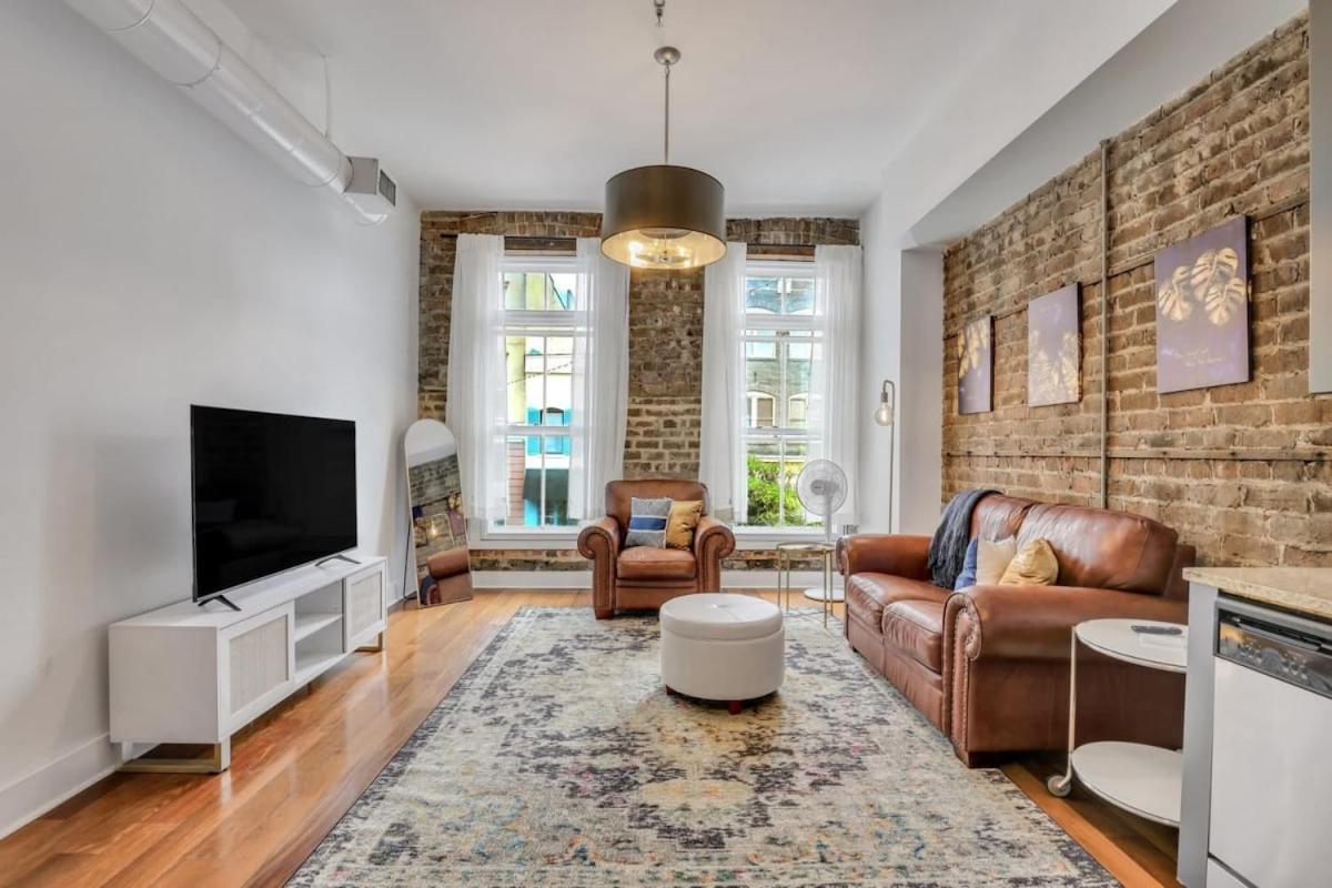 Lush Savannah Loft - Near Plant Riverside District Ngoại thất bức ảnh