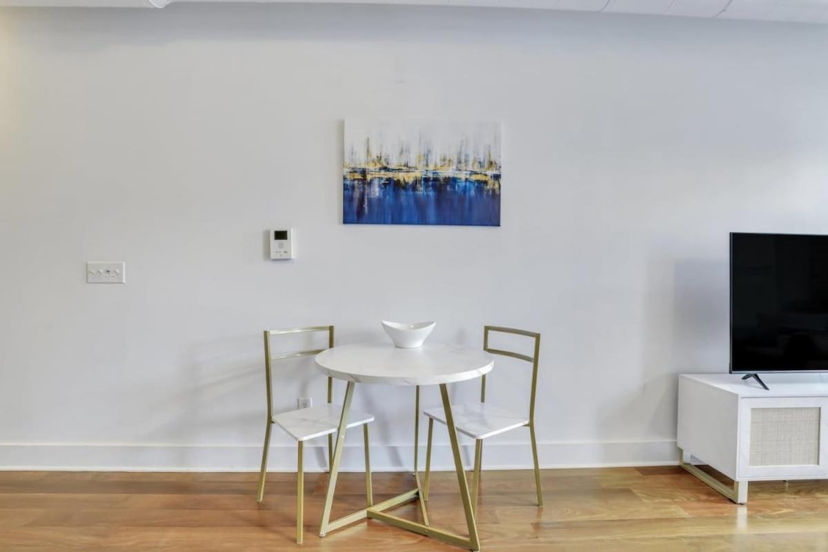 Lush Savannah Loft - Near Plant Riverside District Ngoại thất bức ảnh